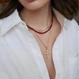 Doppelschichtige Edelstahl Halskette Mit Roten Achatperlen Für Damen Vergoldet Zirkonia Kreuz Anhänger Einfacher Schmuck