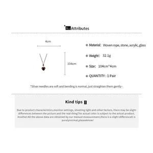 Détails du produit pour collier cœur léopard avec corde tissée, longueur 104cm.