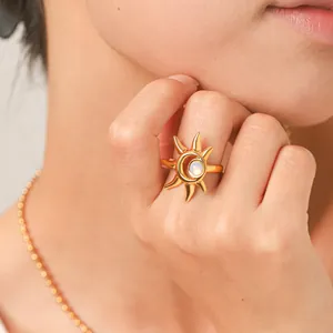 Anello Aperto da Donna in Acciaio Inossidabile Placcato Oro 18K Girasole Vintage Regolabile Stile Opale Gioielli Sole per Donna