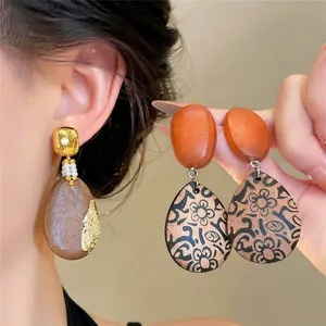 Vintage Wood Oval Teardrop Stud Earrings For Women Ethnic Style Handmade Geometric Printed Floral Pattern Earrings Alloy Jewelry