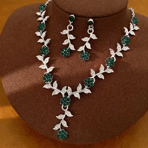 Vintage Koper Zirconia Blad Bloem Sieradenset Voor Dames Zilverkleurig Groen Strass Ketting Oorbellen Set Luxe Retro Accessoire