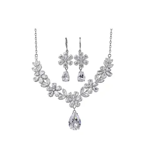 Luxus Kupfer Zirkonia Blume Schmuckset Wassertropfen Anhänger Halskette Und Haken Ohrringe Für Damen Bankett Party Zubehör