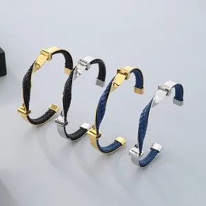Set stijlvolle herenarmbanden van gevlochten leer en roestvrij staal met kleine steentjes