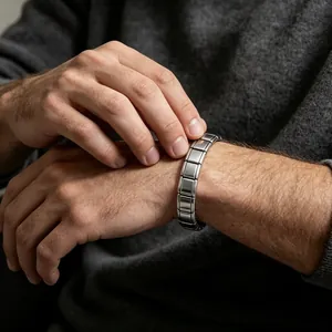 Bracelet modulaire à maillons carrés en acier inoxydable haut de gamme pour homme