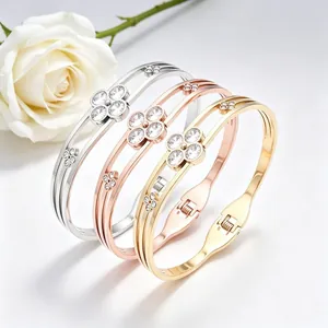 Clover Bangle Bracelet Stainless Steel Rhinestone Inlaid Open Spring Cuff Lucky Four Leaf Flower Jewelry Gift For Women Elegant Accessories