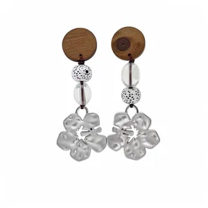Vintage Houten Glazen Kraal Zwaluw Bloem Oorknopjes Legering Zilveren Oorsteker Elegante Niche Ontwerp Oorbellen Sieraden Voor Vrouwen