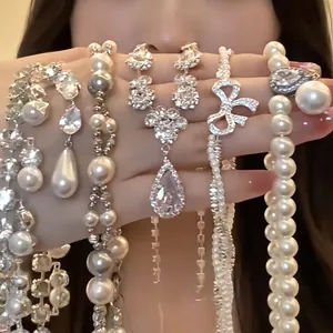 Französischer Luxus Kupfer Künstliche Perle Halskette Elegante Strass Perlen Anhänger Kette Für Damen Vintage Hochzeit Schmuck Geschenk