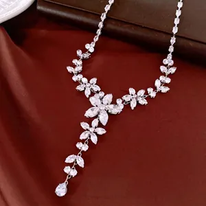 Luxurious silver flower necklace with sparkling cubic zirconia and waterdrop pendant