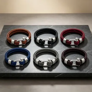 Sélection de bracelets en cuir tressé double couche avec fermoirs à vis en acier inoxydable