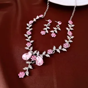 Luxus Legierung Strass Blume Blatt Schmuckset Elegante Halskette Ohrringe Für Damen Bankett Hochzeit Party Stilvolle Accessoires