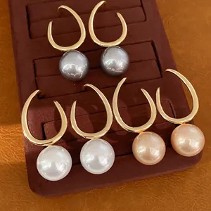 Geometrische Ronde Kunstparel Oorknopjes Voor Dames Vergulde Legering Grote Parel Druppel Oorbellen Elegante Mode Sieraden Accessoires