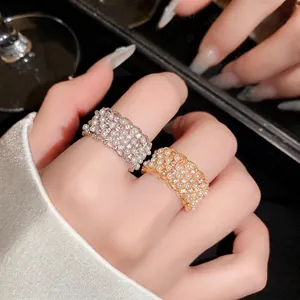 Bague Ouverte en Zirconia et Perle Artificielle Plaquée Or 18k Pour Femmes Bague Réglable Style Rétro Luxe