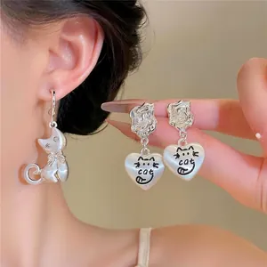 Fashion Cat Pendant Stud Earrings For Women Copper Rhinestone Heart Cat Earrings With Silver Earring Post Jewelry Gift