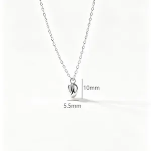 Detailansicht einer 10 mm minimalistischen Edelstahl Rosenknospe Halskette für Damen