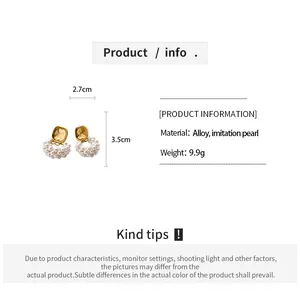 Infos produit sur les boucles d'oreilles en perles d'imitation, taille 2,7x3,5 cm, poids 9,9 g