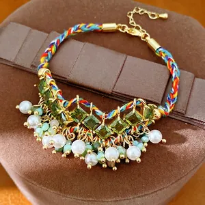 Bracelet tressé coloré de style ethnique avec zircons verts et pampilles en perles