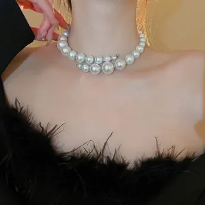 Elegante Girocollo di Perle Artificiali Irregolari Francesi per Donna Collana in Lega di Perle Bianche Catena di Clavicola
