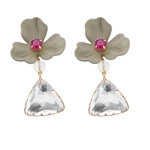 Luxe Acryl Bloem Driehoek Hanger Oorbellen Voor Vrouwen Mode Overdreven Zilveren Oorknopje Ingelegde Strass High-End Sieraden