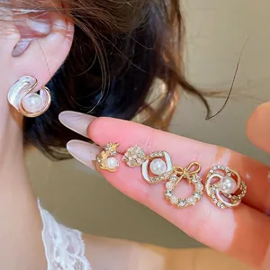 Elegante oorknopsset met parels en strass in Franse stijl voor dames