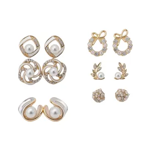 French Style Alloy Rhinestone Artificial Pearl Stud Earrings For Women 925 Sterling Silver Earring Post Vintage Gold White Drip Oil Jewelry