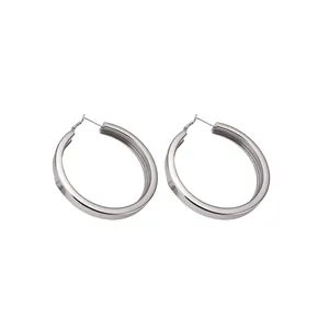 European Fashion Large Hoop Earrings Trendy Geometric Smooth Wrinkled Round Earrings Punk Style Statement Jewelry For Women