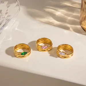 Vergoldete Edelstahlringe mit marquiseförmigen Zirkonias in Grün, Rosa und Weiß