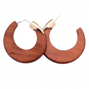 Boucles d'Oreilles Clous Vintage Françaises en Forme de C en Bois et Alliage avec Tige en Argent Bijoux Géométriques Élégants pour Femmes