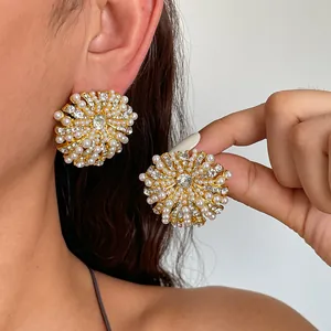 Boucles d'Oreilles Clous Fleur en Alliage de Luxe Avec Strass et Perle Artificielle pour Femmes Avec Tige en Argent