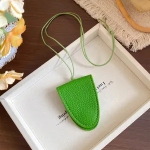 Pendentif collier pince à lunettes en cuir vert, accessoire de rangement portable femme