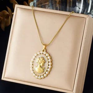 Collier Portrait Cameo Ovale Vintage Français Plaqué Or Acier Inoxydable Perle Artificielle Pendentif Émail Chaîne Serpent Ras du Cou Pour Femmes