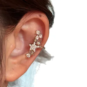 Manchette d'oreille étoile en zircon étincelant pour oreilles non percées, ton argent