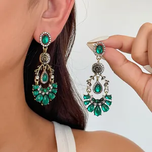 Vintage Palast Grüne Harz Blume Tropfen Ohrstecker Mit Silber Ohrringpfosten Strass Eingelegte Nischen Ohrringe Für Damen