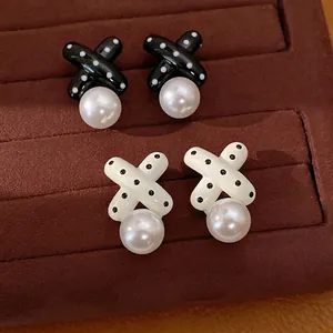 Koreaanse Stijl X Vorm Emaille Parel Oorknopjes Met Zilveren Oorsteker Elegante Minimalistische Sieraden Voor Dames