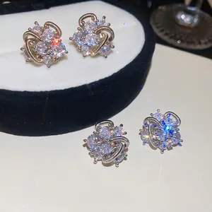 Sprankelende geometrische zirkonia oorknopjes met S925 zilveren naalden voor dames