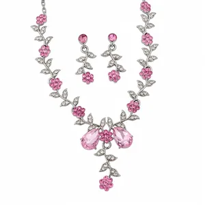 Ensemble de Bijoux Collier et Boucles d'Oreilles Fleur Feuille en Strass pour Femme Accessoire Choker Floral Rose en Alliage Élégant
