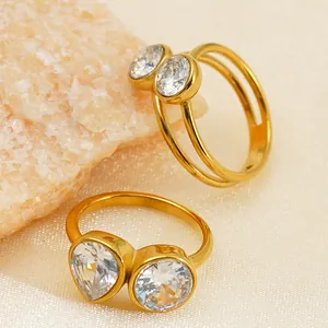 INS-Stil 14k vergoldeter 316 Edelstahlring mit tropfenförmigem und rundem Zirkon