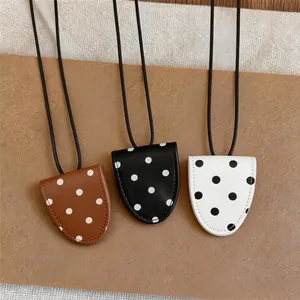 Minimalistische Brillenhalter-Halskette aus Leder mit Polka Dots im Korea-Stil für Damen
