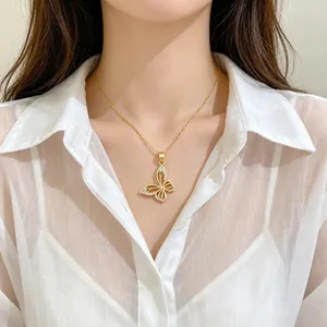 Titanstahl Vergoldete Schmetterling Anhänger Halskette Luxus Strass Eingelegte Schlüsselbein Kette Für Damen Elegant Schmuck Geschenk
