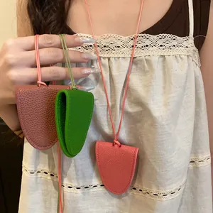 Étui à lunettes en cuir coloré style Dopamine en collier accessoire portable
