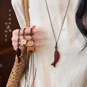 Vintage Wood Fish Pendant Necklace For Women Handmade Woven Rope Ethnic Style New Chinese Zen Jewelry Clavicle Chain Gift