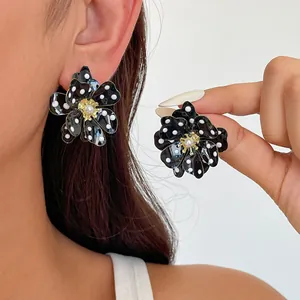 Boucles d'Oreilles Clous Fleur à Pois Style Sombre pour Femmes Fer Perle Artificielle Émail Petites Boucles d'Oreilles Bijoux