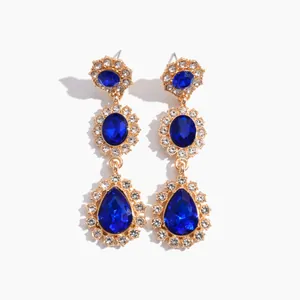 Élégantes boucles d'oreilles vintage dorées avec cristaux bleus royaux pour femmes