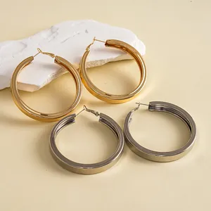 Set minimalistischer dicker Metall-Creolen in glänzendem Gold- und Silber-Finish für Damen