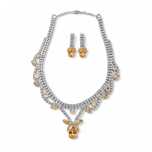 Zirkonia Wassertropfen Anhänger Halskette Ohrringe Schmuckset Versilbertes Kupfer Elegant Braut Bankett Zubehör Für Damen