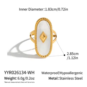 Retro ovaler goldbeschichteter Edelstahlring mit Naturstein und Maßen