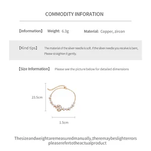 Tableau de mesures pour bracelet en or avec pendentif lune et cœur en zircon, taille et poids
