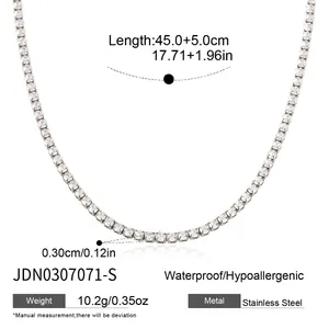 Especificaciones detalladas del collar tennis de acero y circón con longitud y peso.