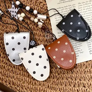 Tragbare Polka-Dot-Brillenclip-Halskette aus Leder mit Perlenband für Damen, magnetisch