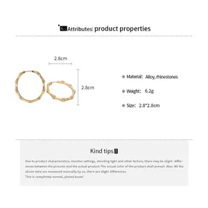 Detailed specifications of bamboo-shaped gold earrings with measurements and material info