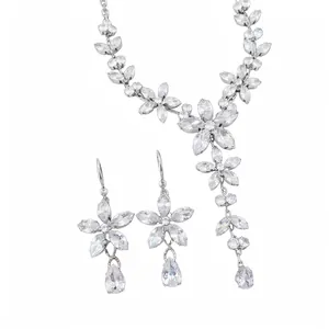 Set di Gioielli in Zirconia Fiore Goccia d'Acqua in Rame Intarsiato Cristallo Collana Orecchini Set Catena della Clavicola Donna